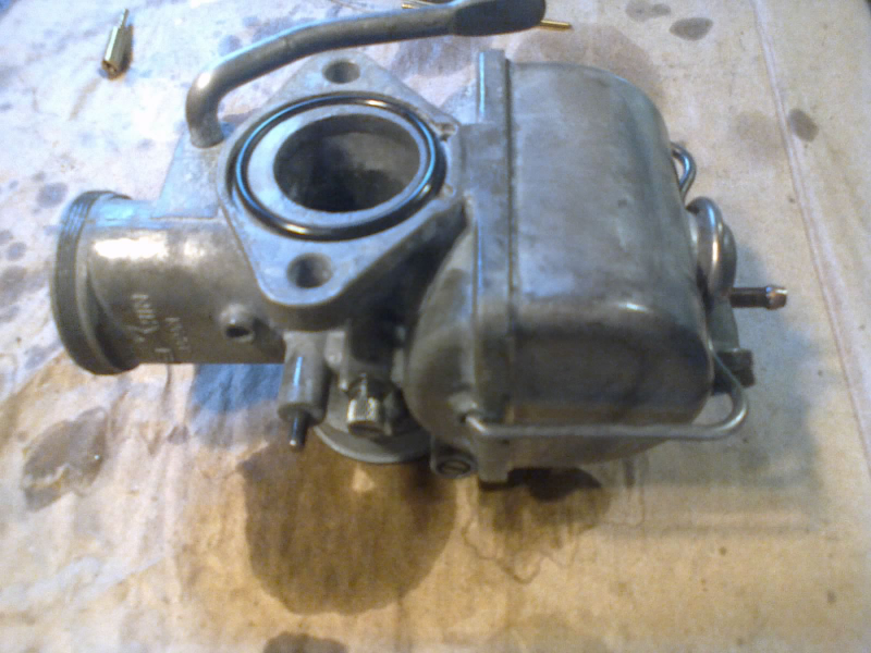 Illustration for article titled CL100 Carburetor Rebuild (and Tank Update)